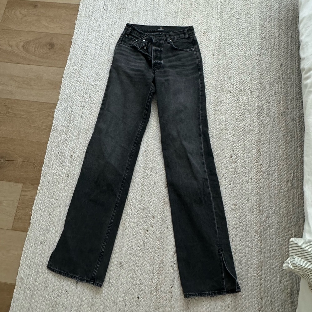 Anime bing Roy jeans